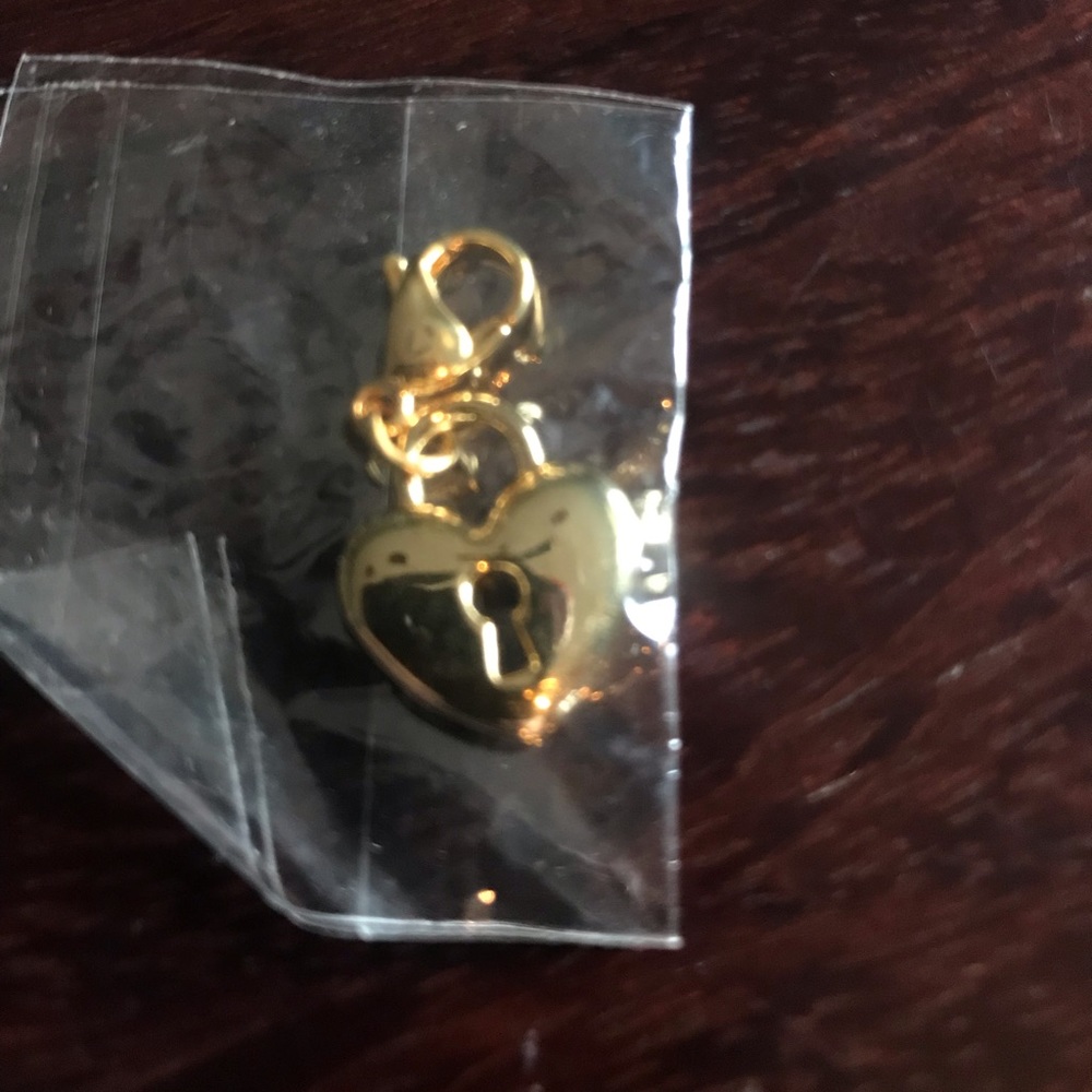 Origami Owl, heart pendant